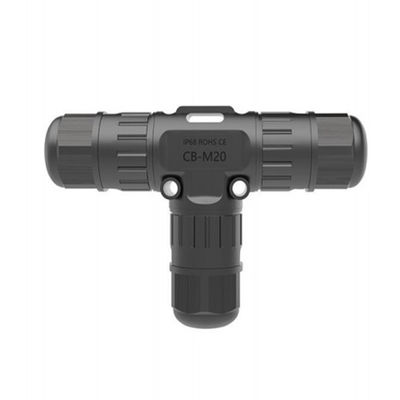 IP68 방수 데이터 커넥터 400V 등급 전압으로 패널 마운트 애플리케이션