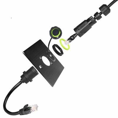야외 PA66 나일론 RJ45 방수 커넥터 IP67 등급 125V 운영 전압 및 UV 저항
